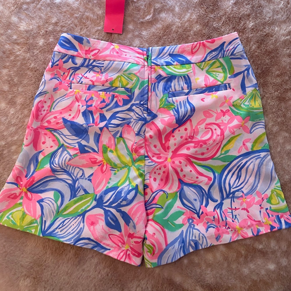 NWT Lily Pulitzer Stretch Shorts - Picture 4 of 4